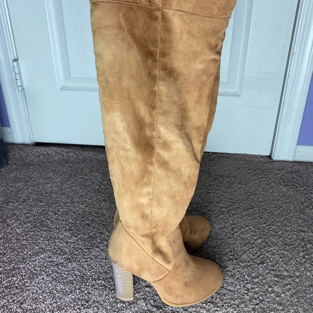 Camel Knee-high Boots
